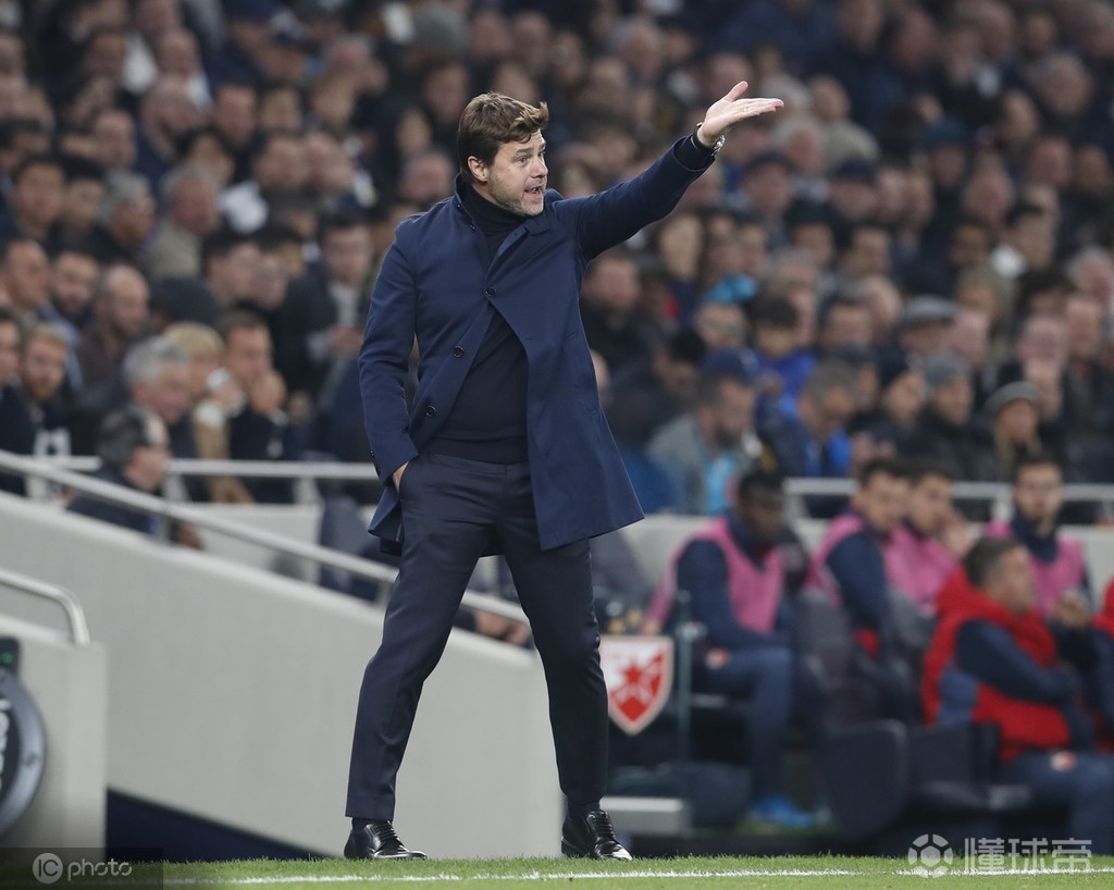 ayx爱游戏官网-法兰克福赛后迎来里程碑,志在英超名次提升,媒体盛赞,控场能力受关注(法兰克穆勒满天星官网)