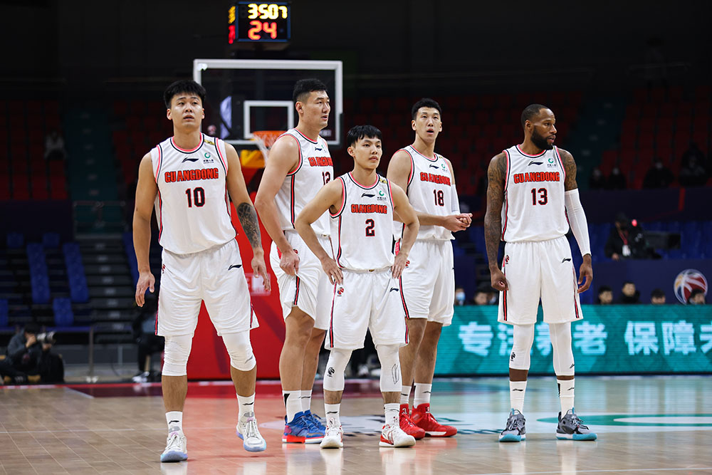 ayx爱游戏电竞-波尔图内部会议纪要流出——赛后手感冰凉;CBA季后赛使命明确;数据趋势出现新变化(波尔图对曼联)